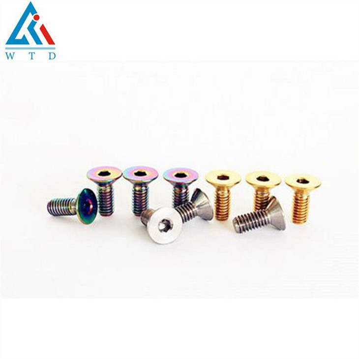 Титанијумски вијци са упуштеном главом